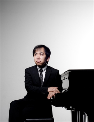 Liszt award-winning pianist in Ludlow